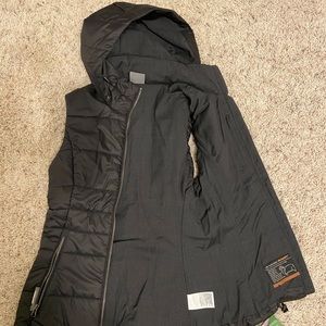 Hooded Icebreaker Merino Vest